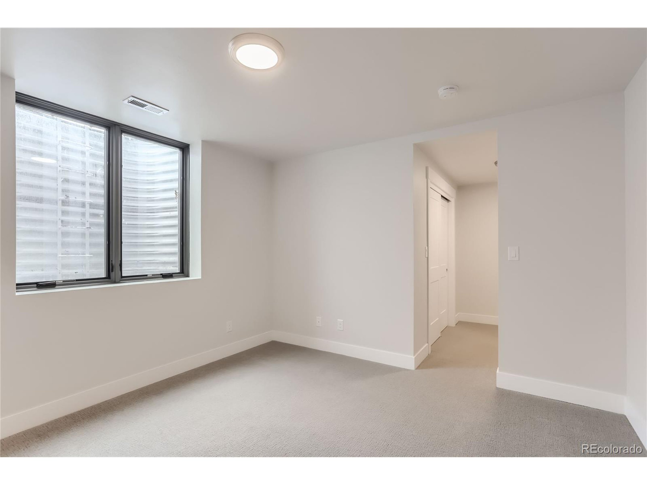 1103 Lupine Ln