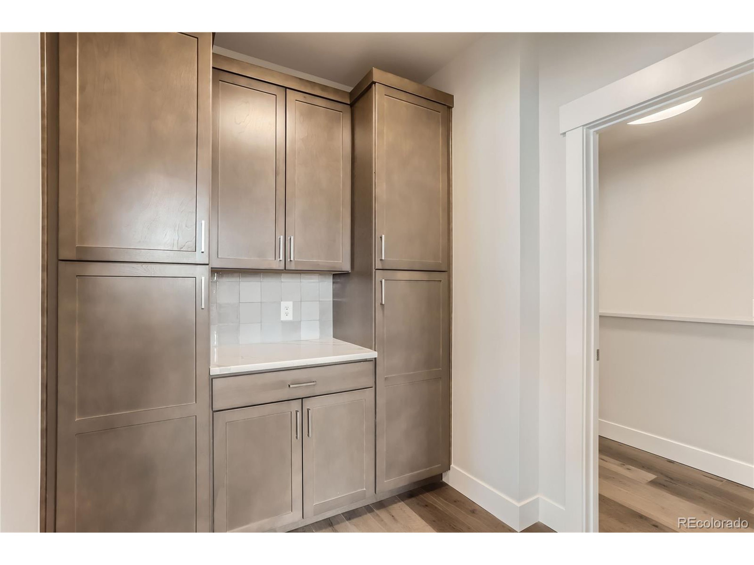 1103 Lupine Ln
