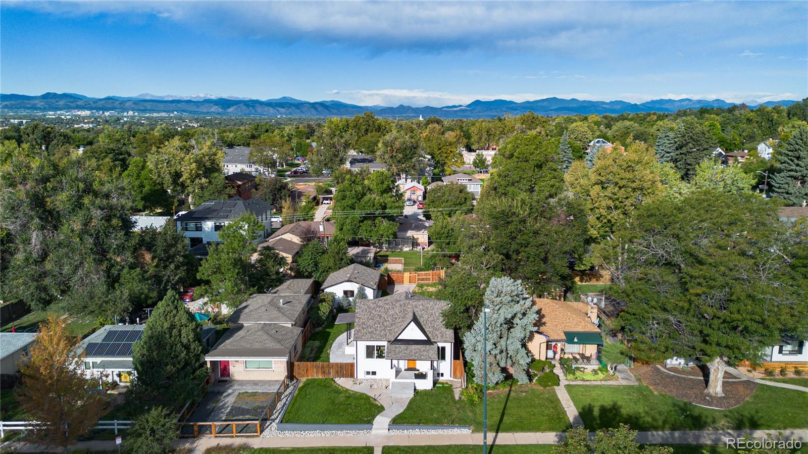 2829 N Lowell Boulevard