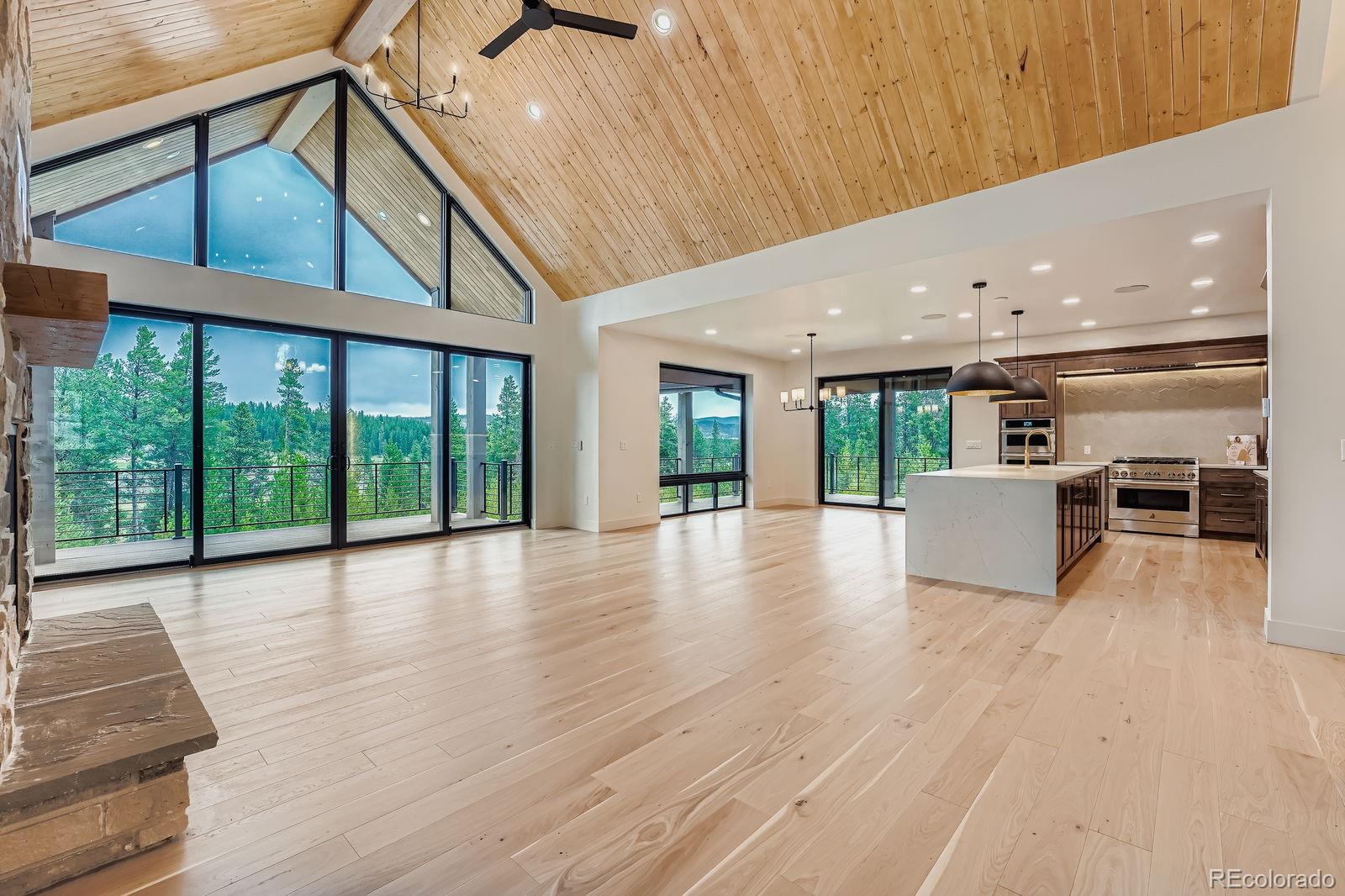1086 Wildberry Lane