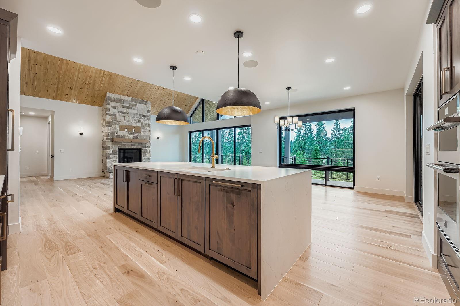 1086 Wildberry Lane