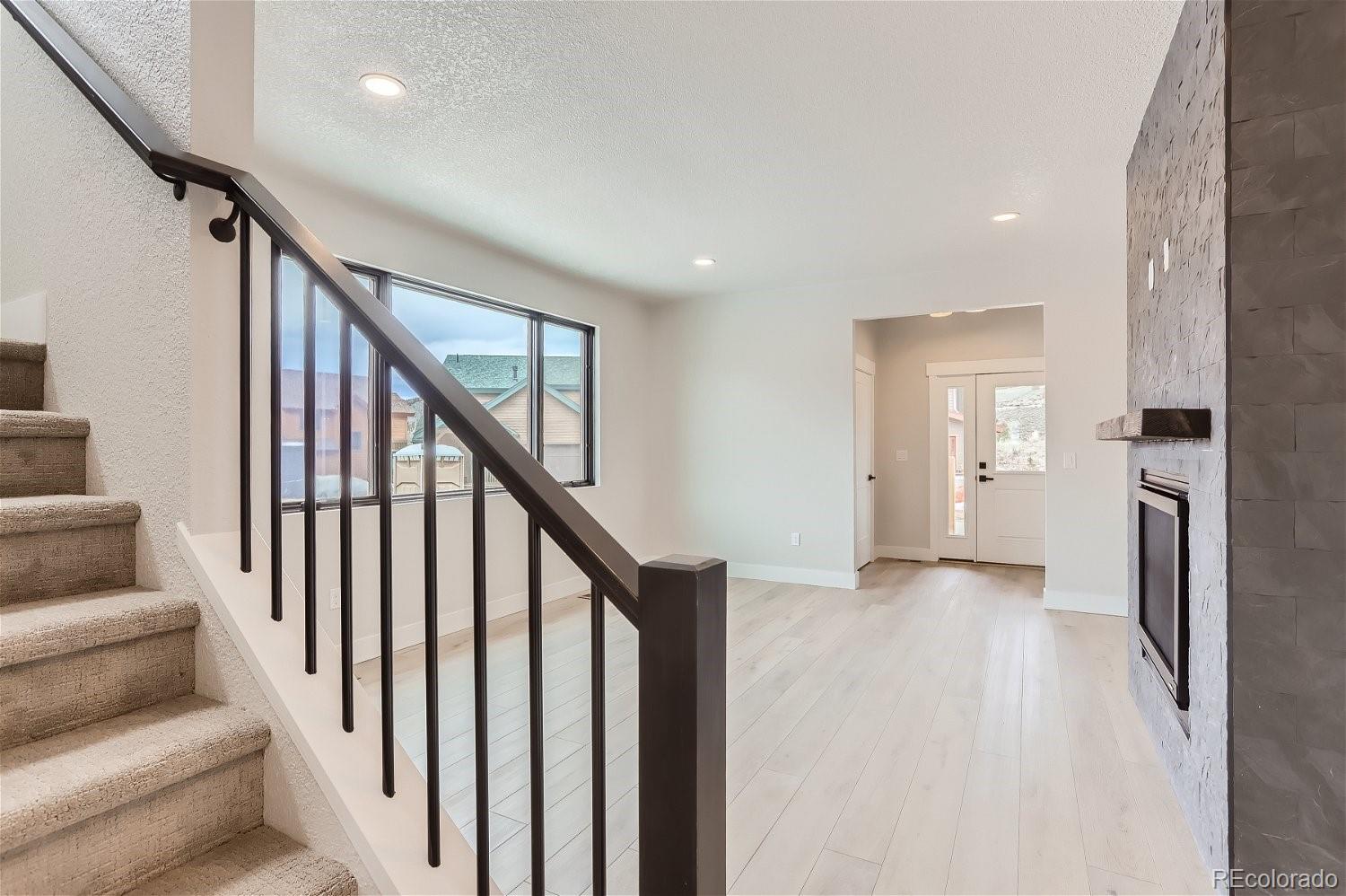 1800 Lupine Lane
