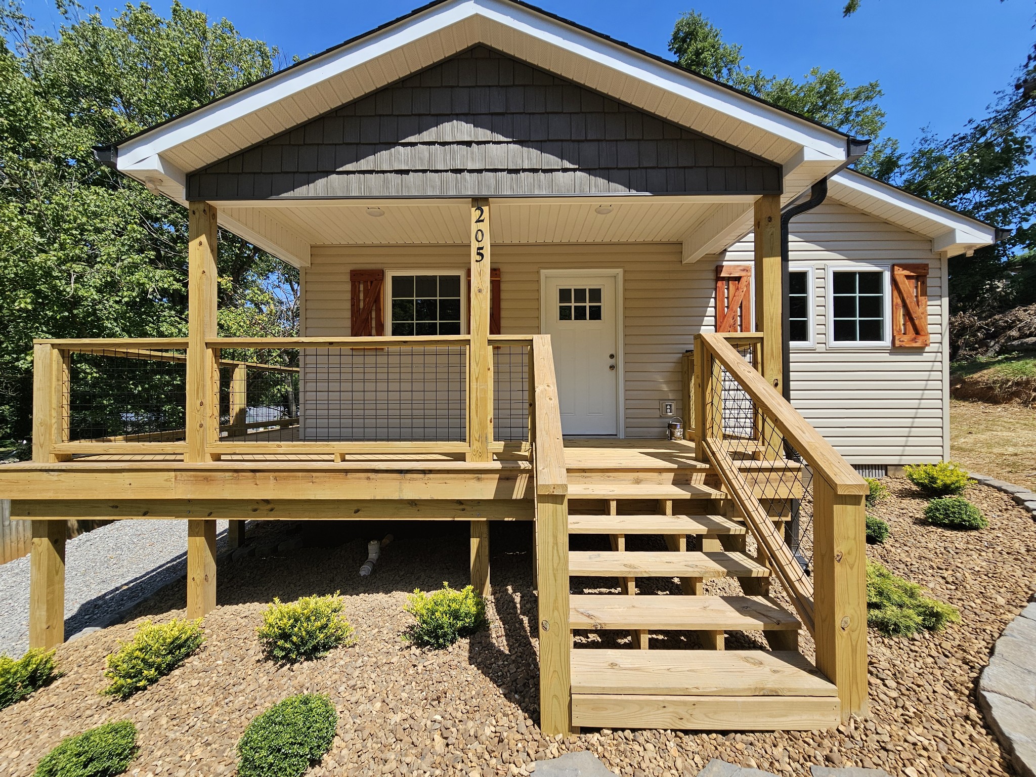 205 Winding Way