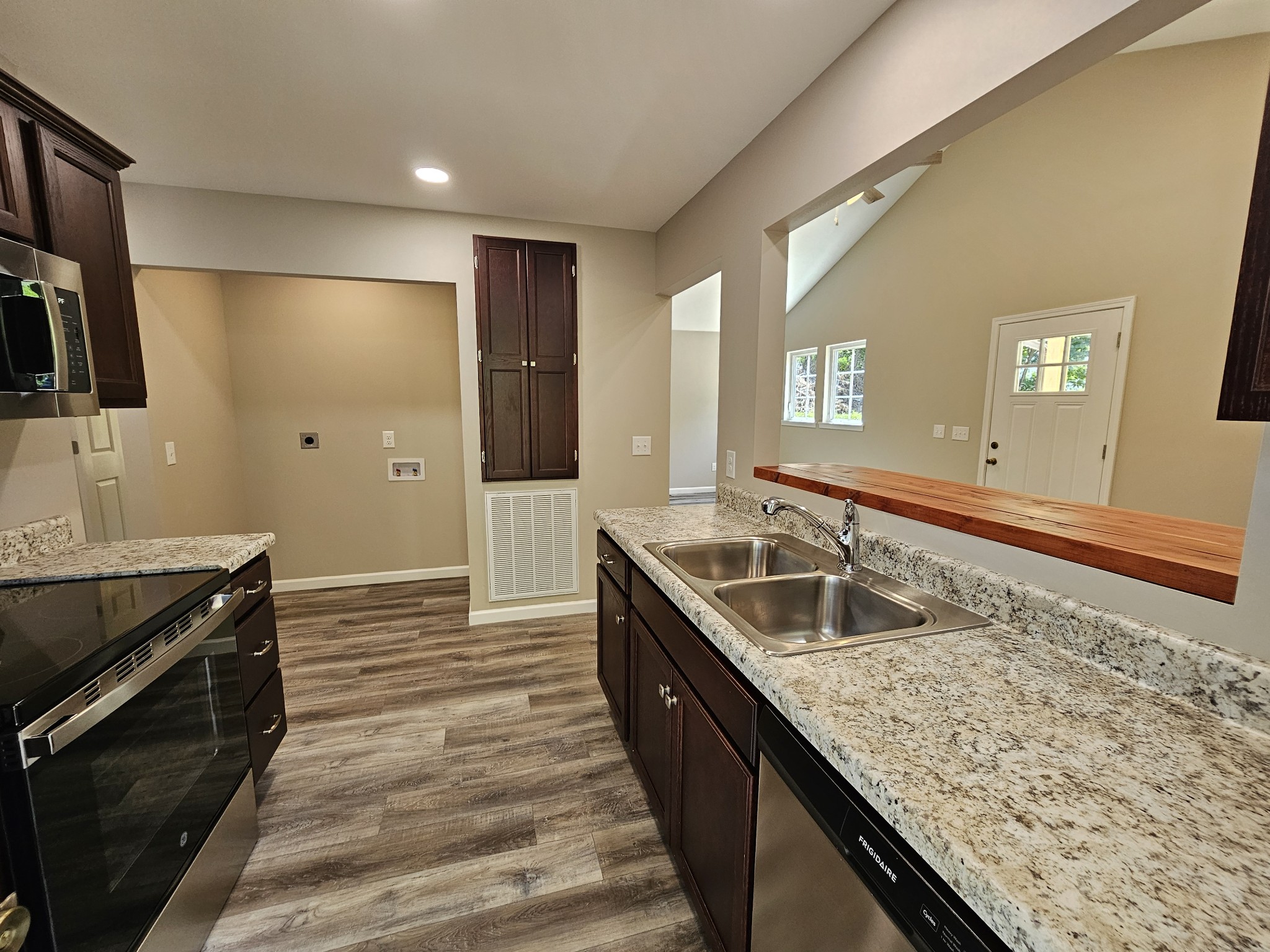 205 Winding Way