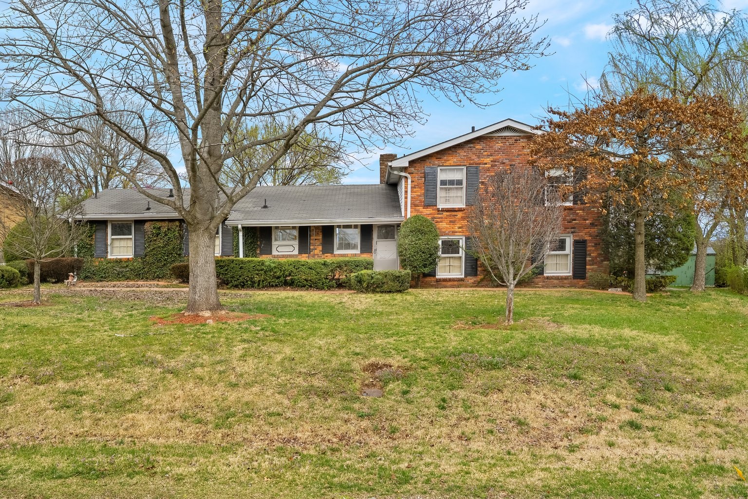 2524 Stones River Ct