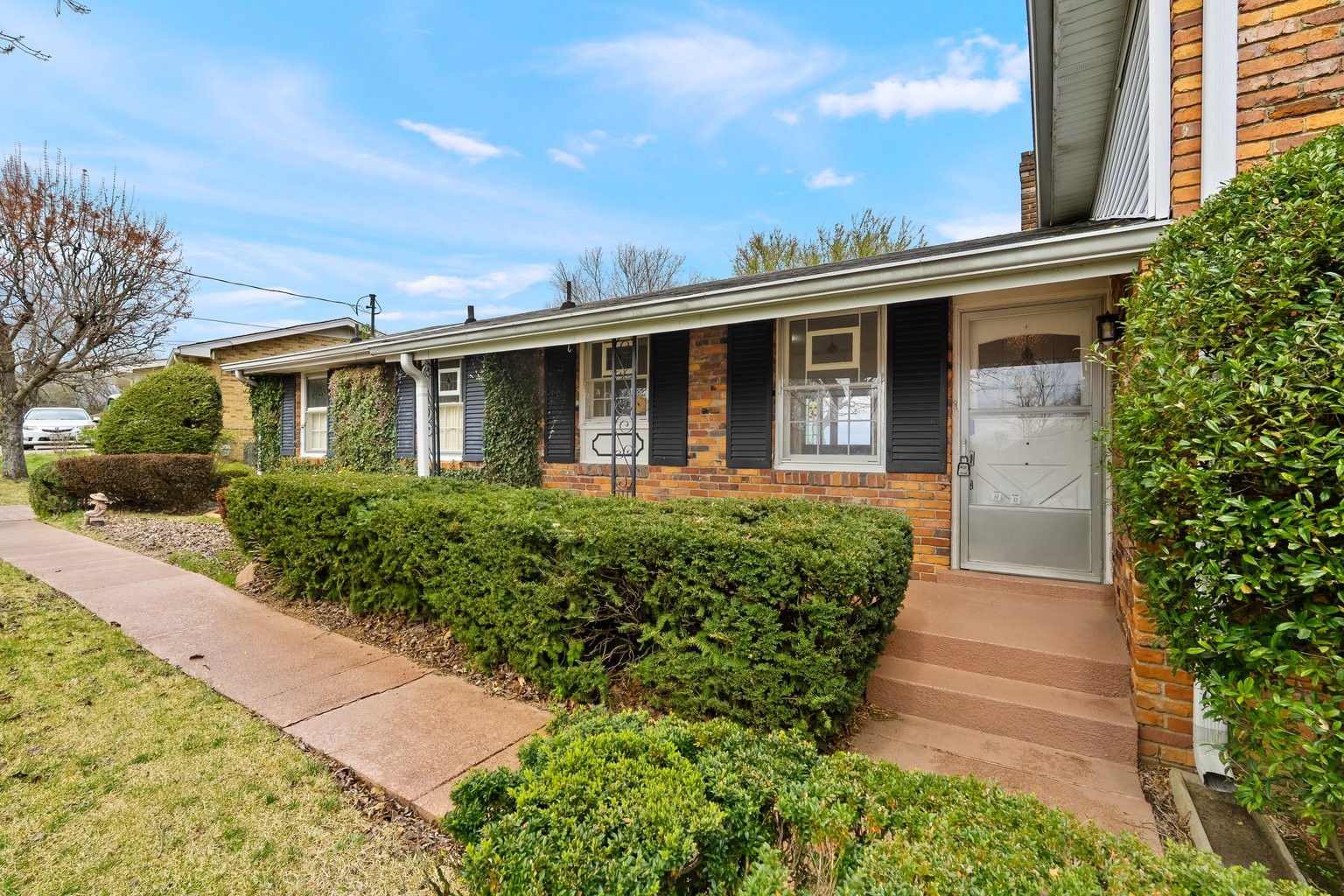 2524 Stones River Ct