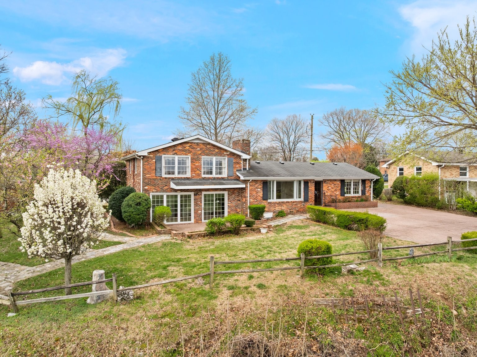 2524 Stones River Ct