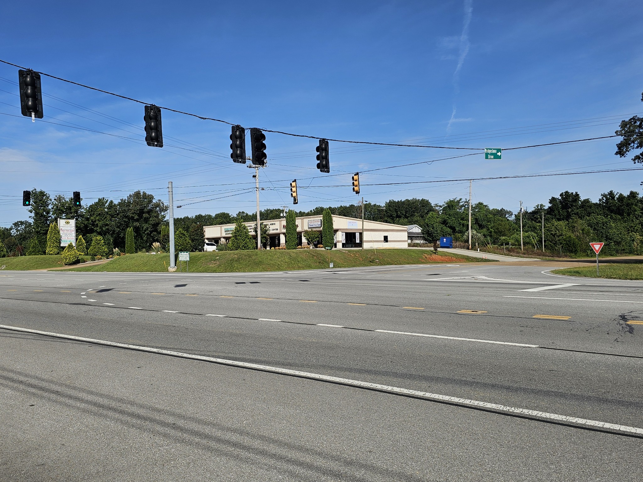 6290 Manchester Hwy