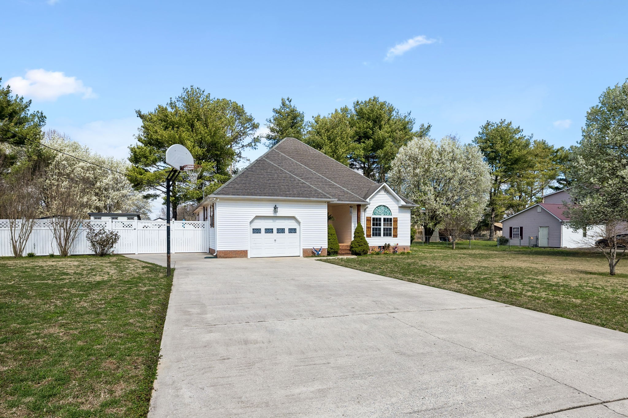 257 Mountain View Dr