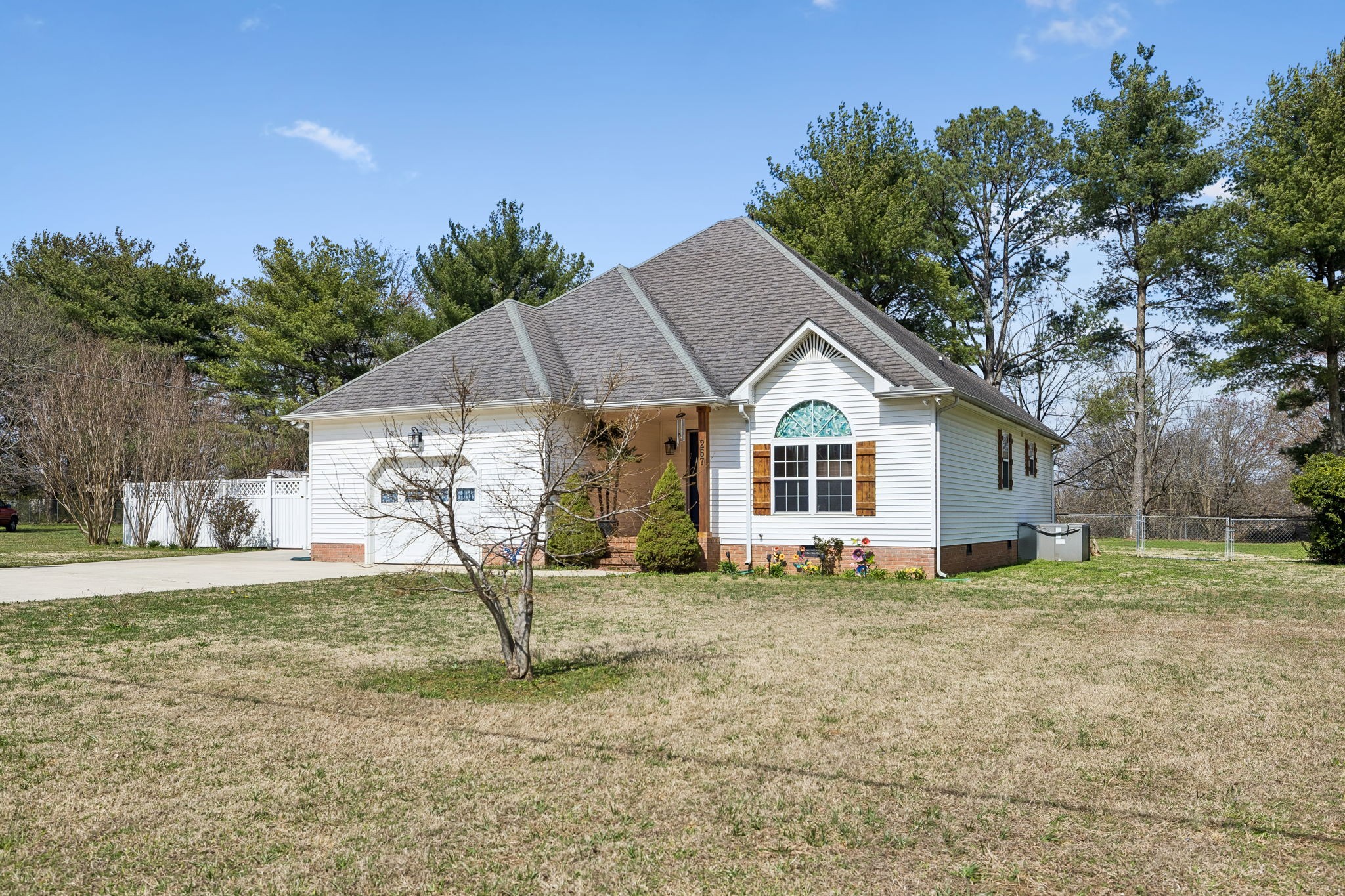 257 Mountain View Dr