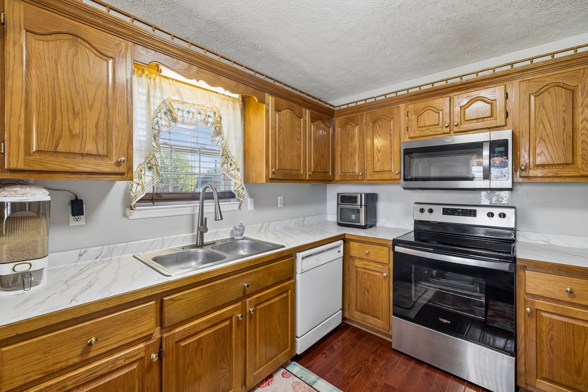 257 Mountain View Dr
