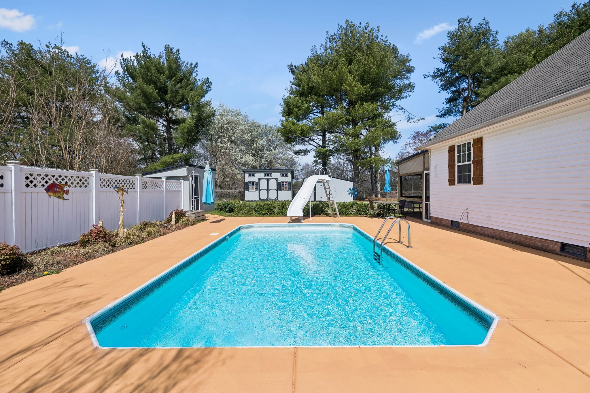 257 Mountain View Dr