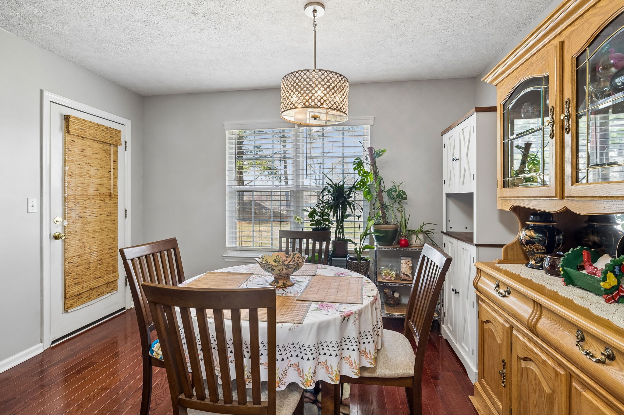 257 Mountain View Dr