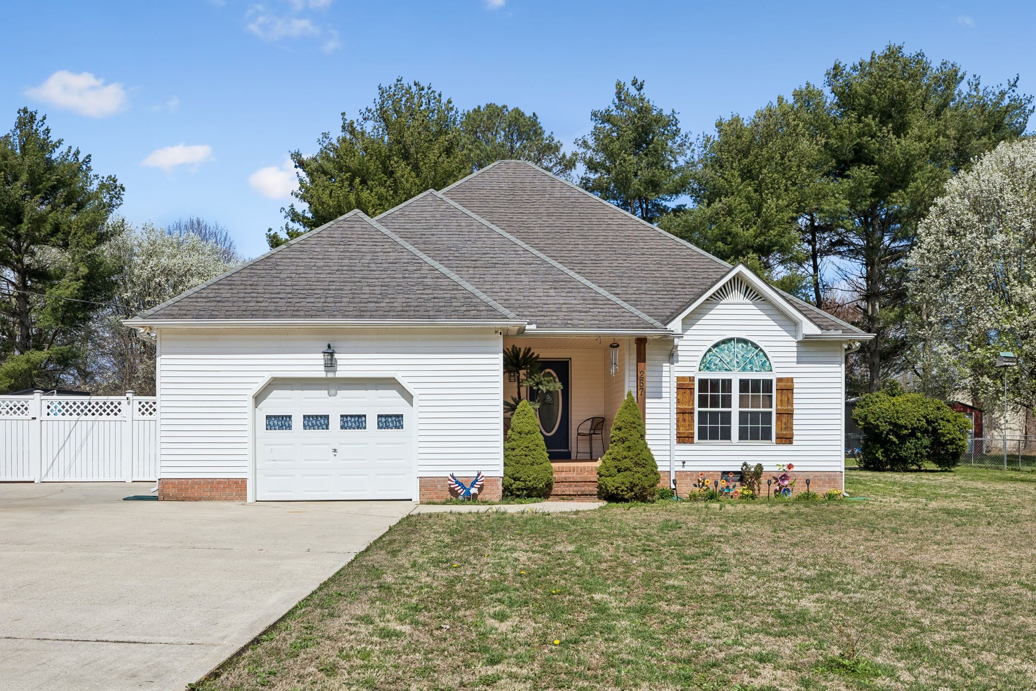 257 Mountain View Dr
