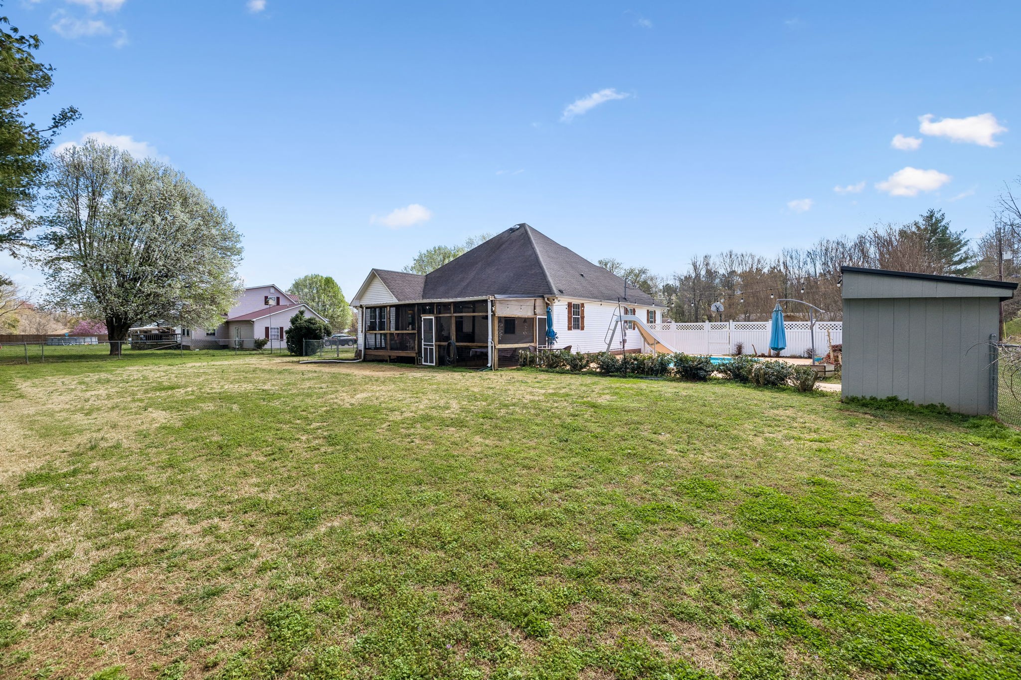 257 Mountain View Dr