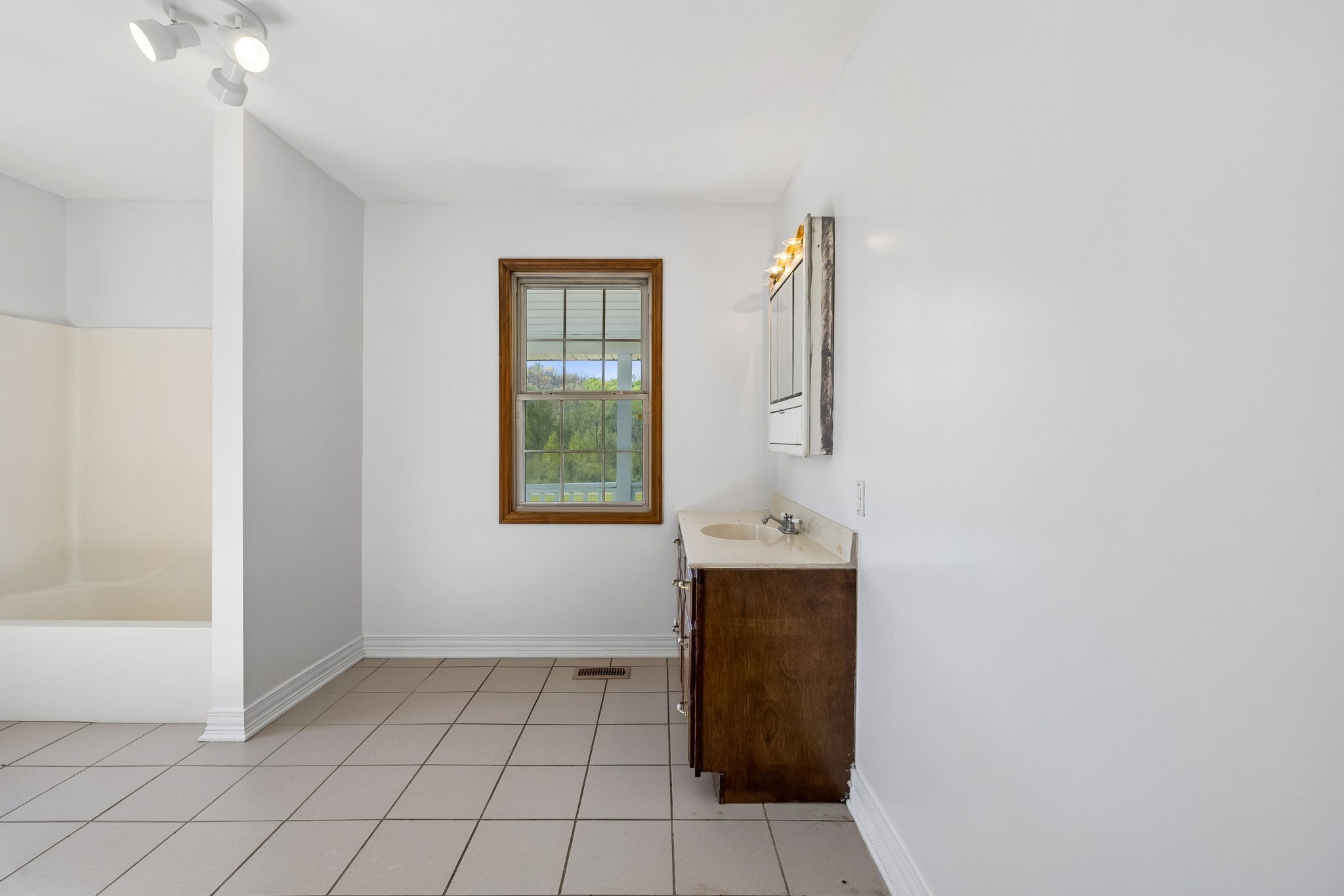 6100 Bell Branch Trl