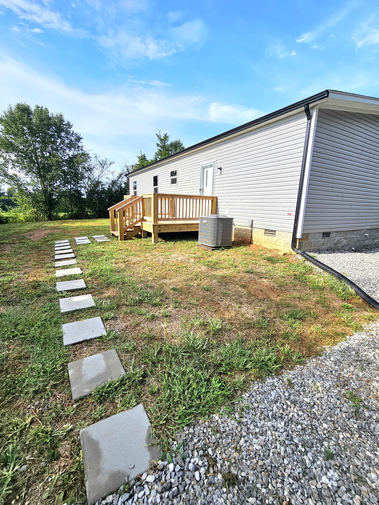 885 Junior Witt Rd