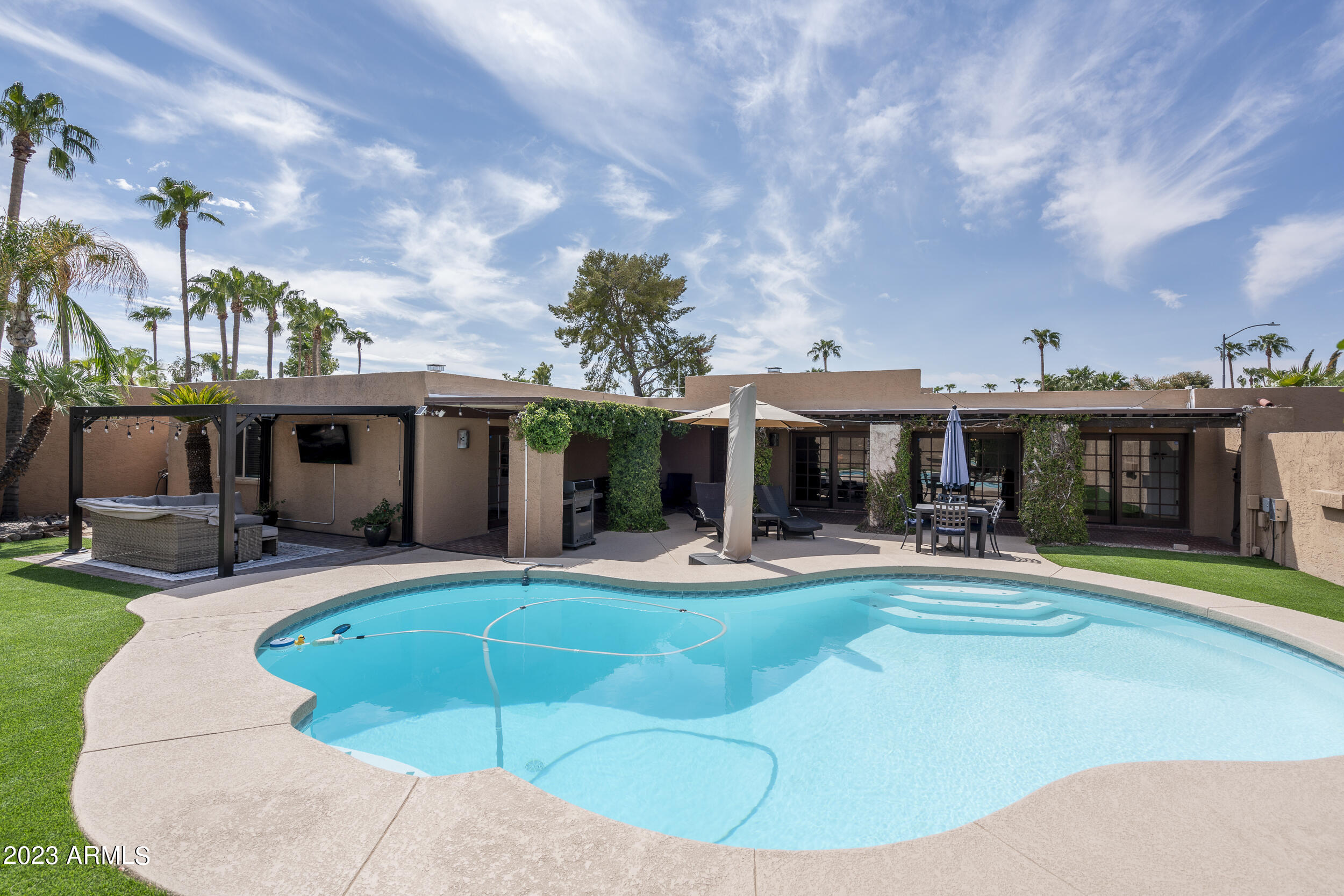 7269 E Loma Lane