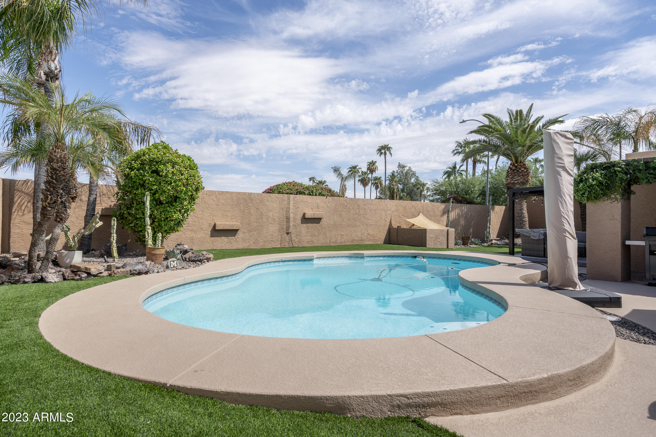 7269 E Loma Lane