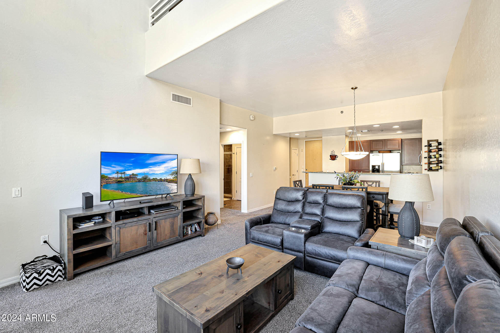 16 W ENCANTO Boulevard, 607