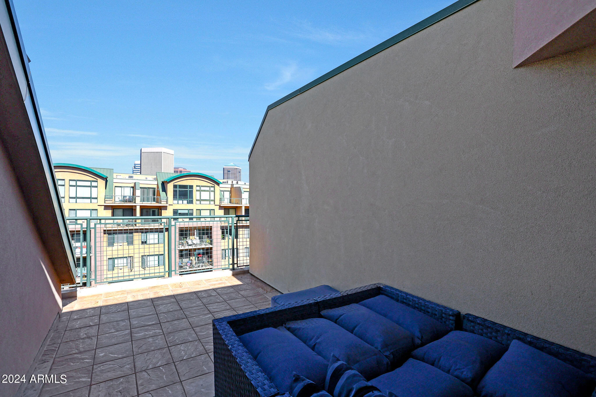 16 W ENCANTO Boulevard, 607