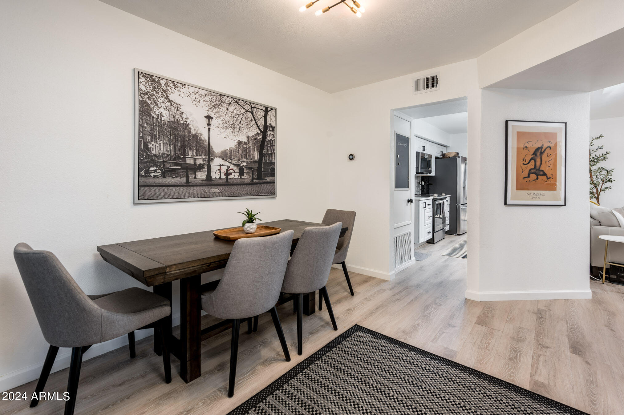 5209 N 24TH Street, 205
