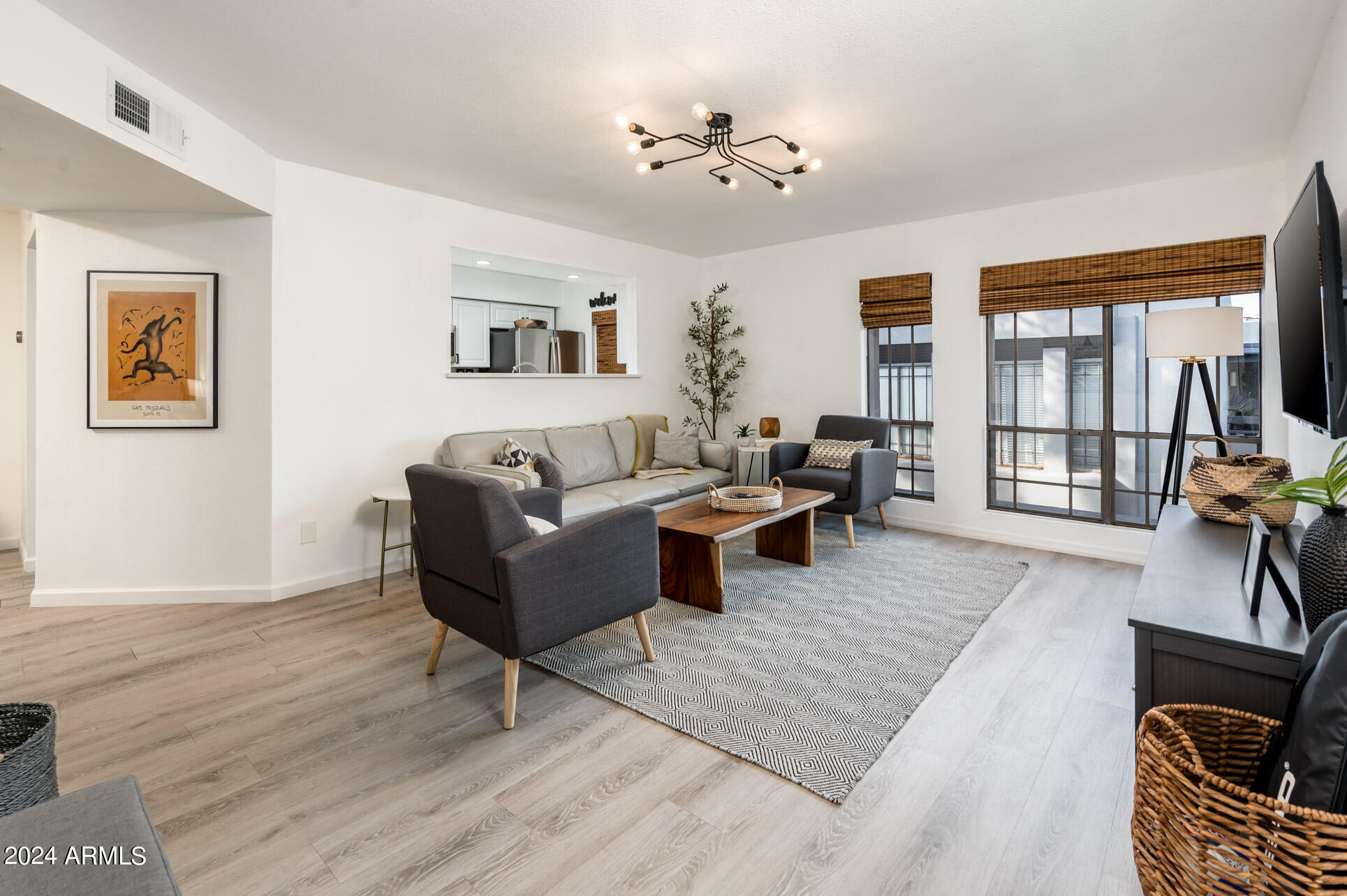 5209 N 24TH Street, 205