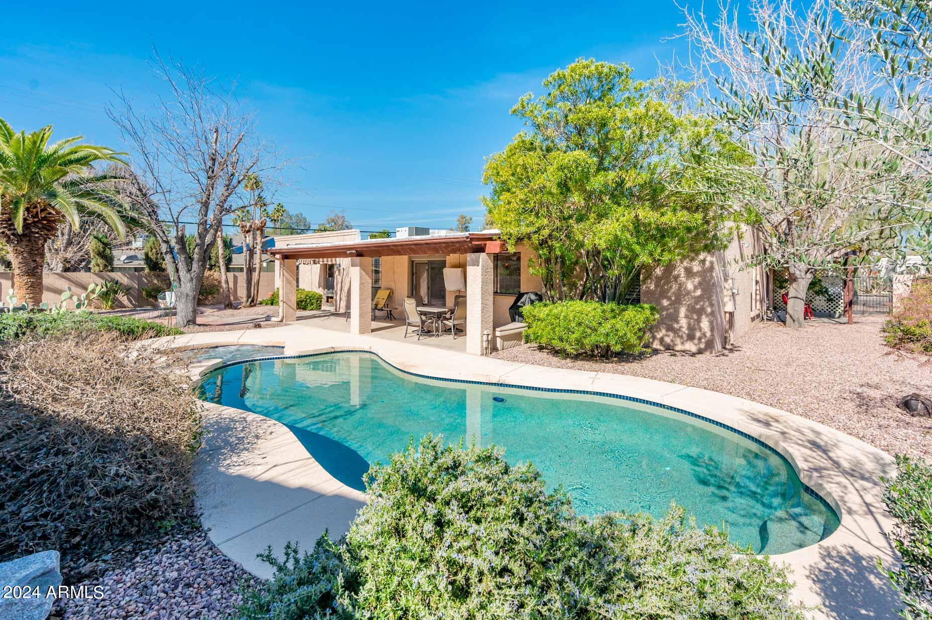 321 W PINE VALLEY Drive