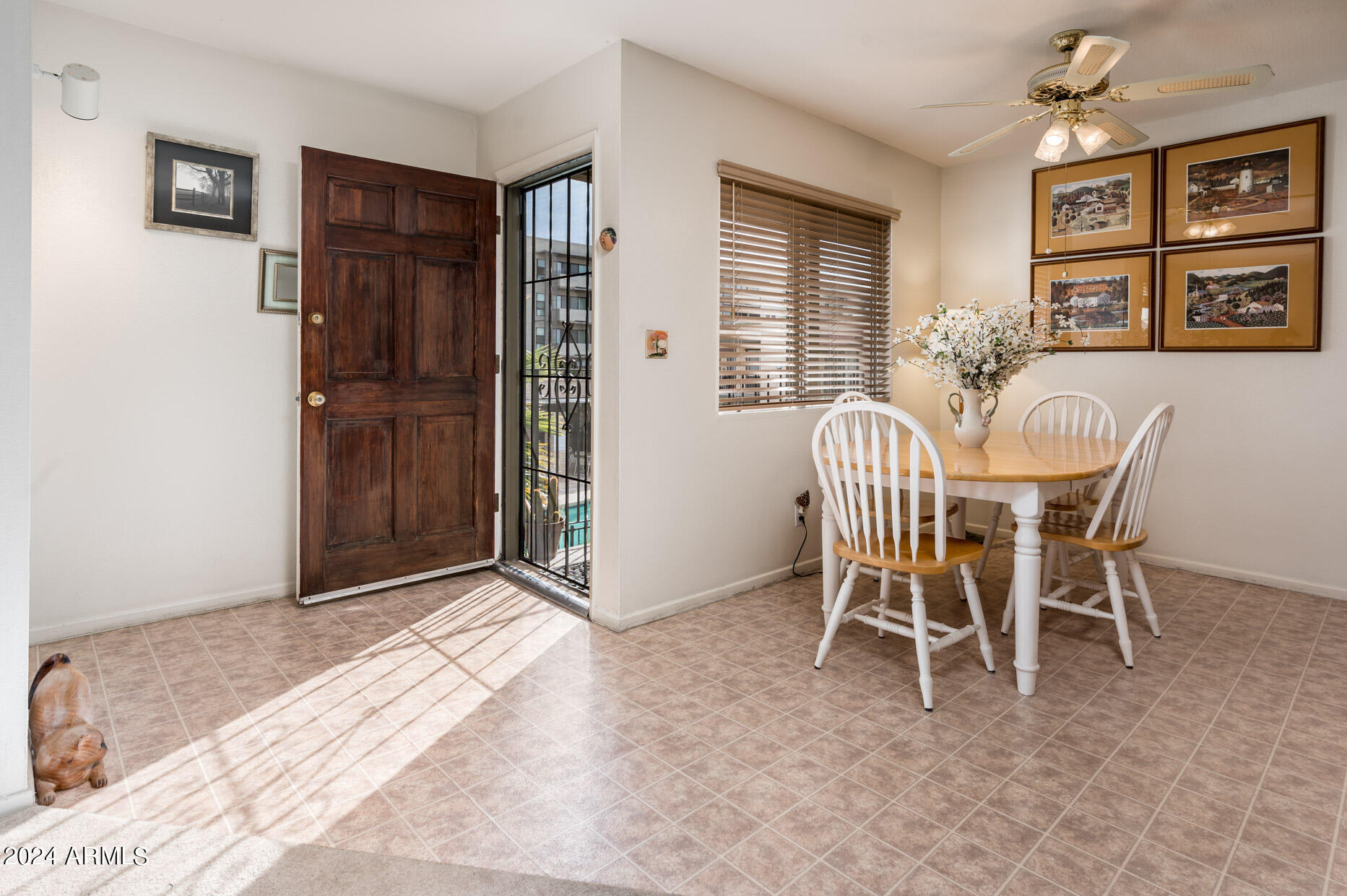 2228 E CAMPBELL Avenue, 212