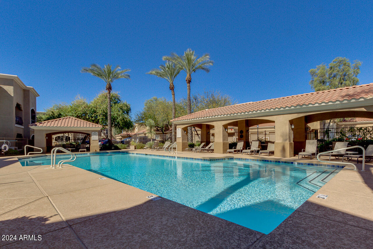 8245 E BELL Road, 117