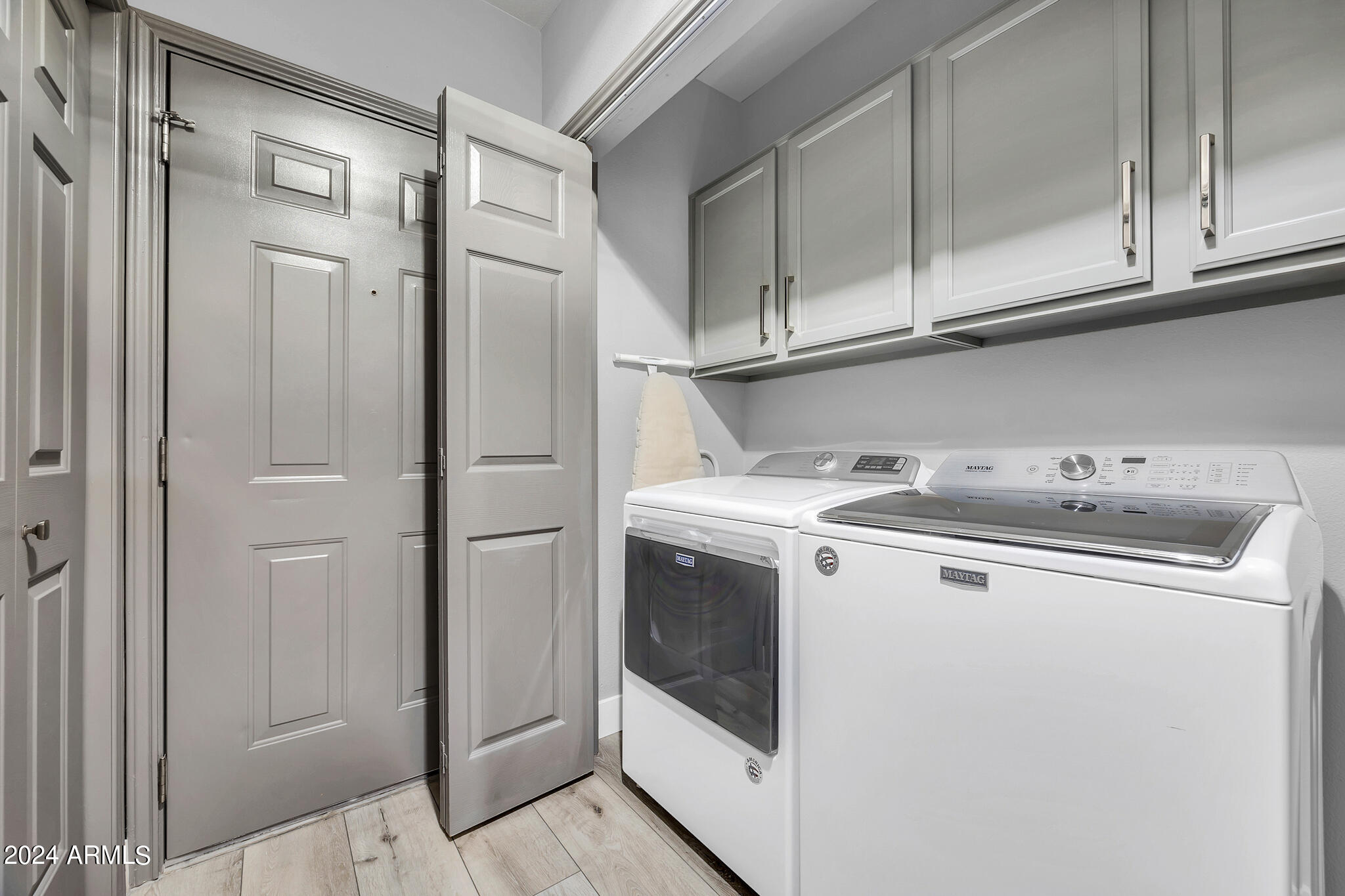 8245 E BELL Road, 117