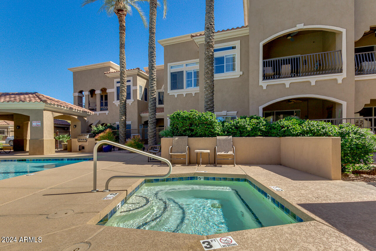 8245 E BELL Road, 117