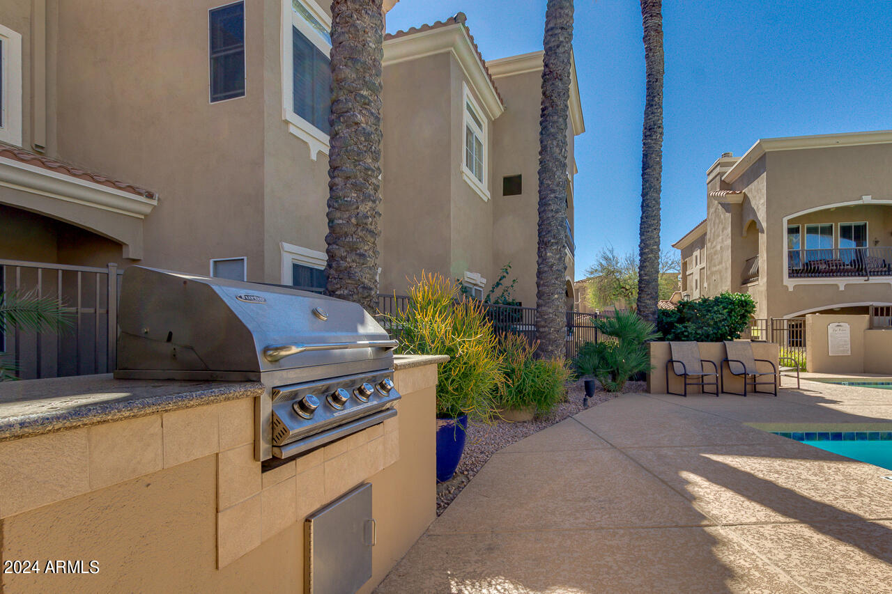 8245 E BELL Road, 117