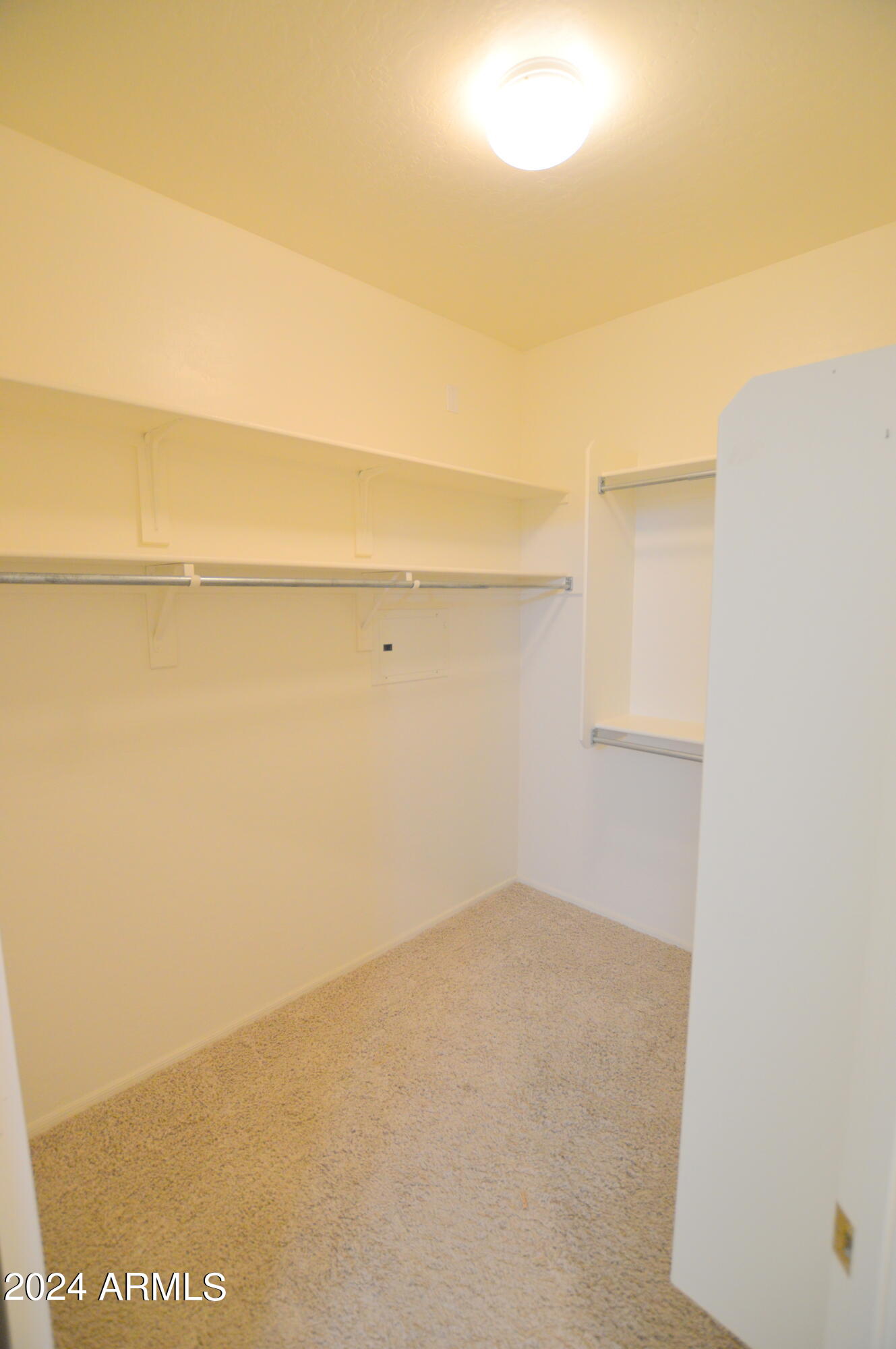 19700 N 76TH Street, 1005