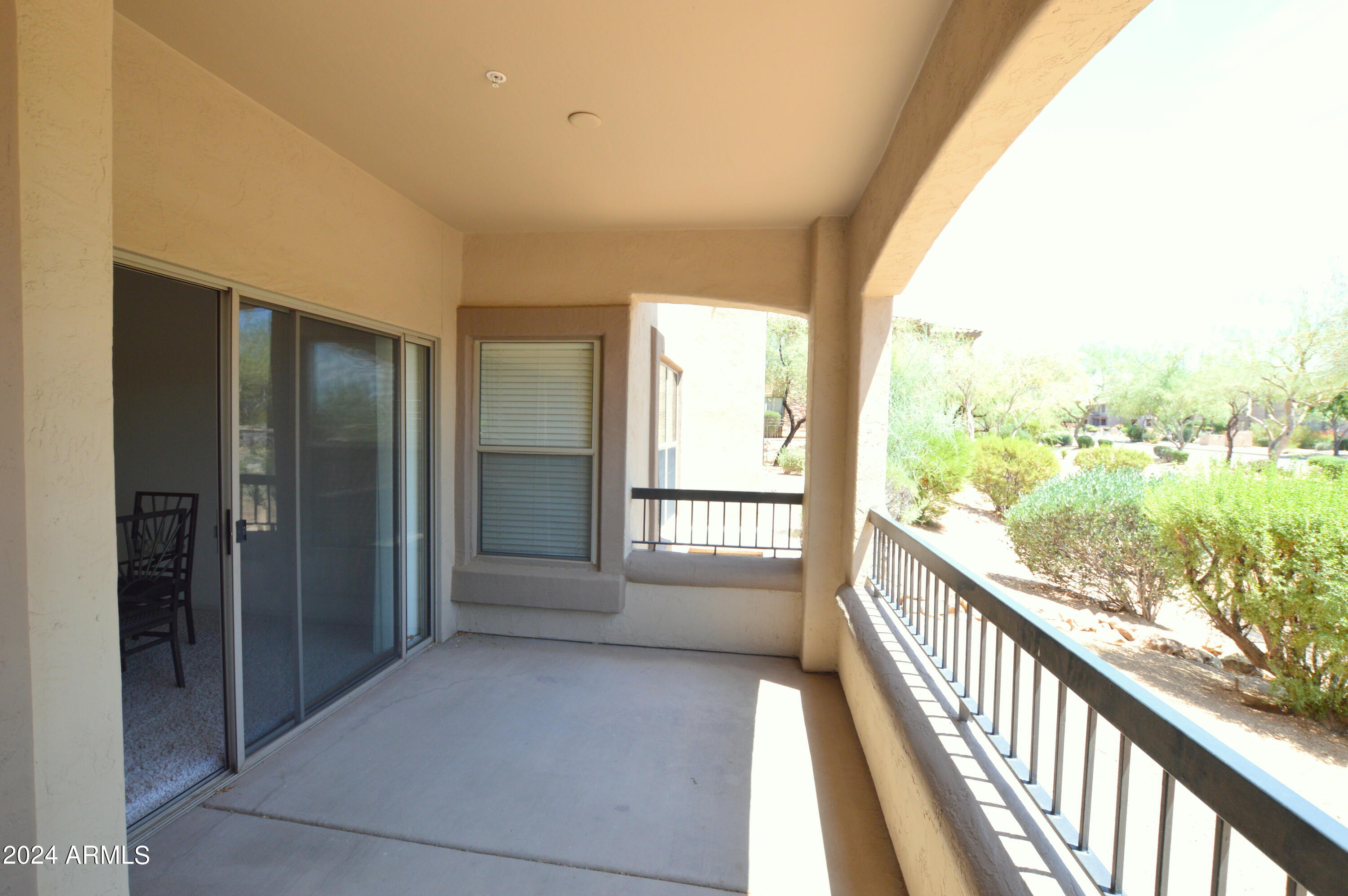 19700 N 76TH Street, 1005