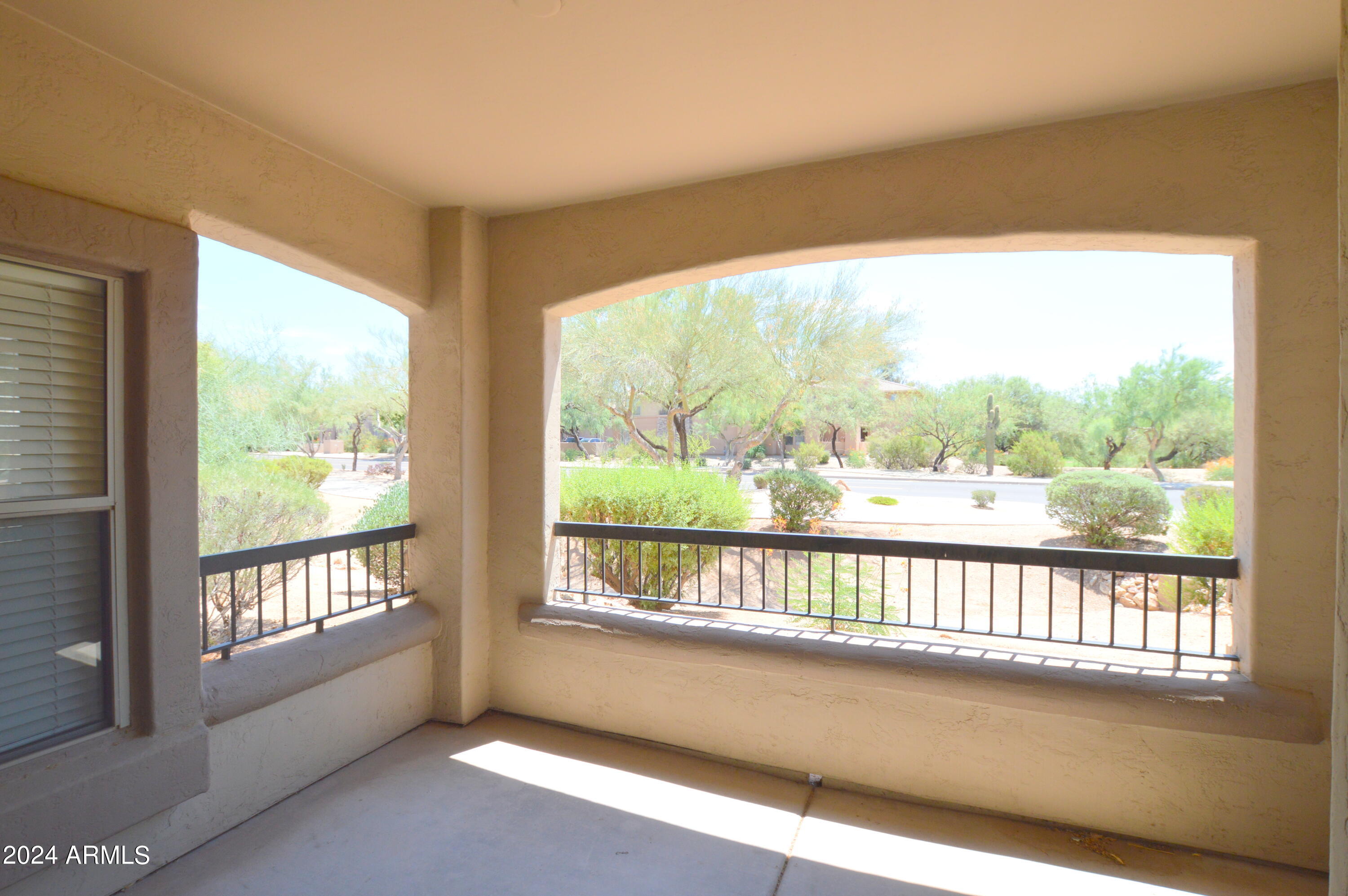 19700 N 76TH Street, 1005