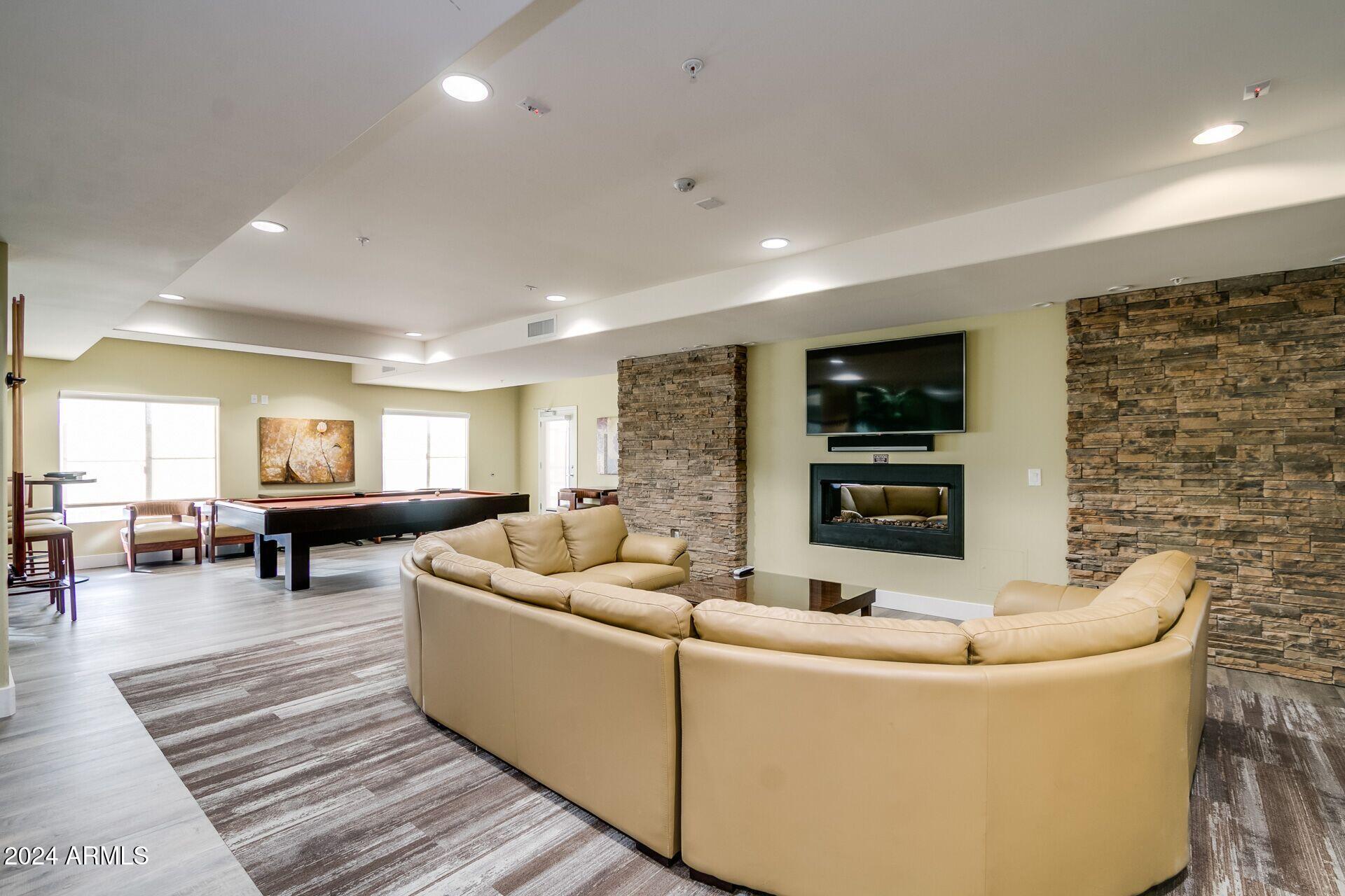 5450 E DEER VALLEY Drive, 2223