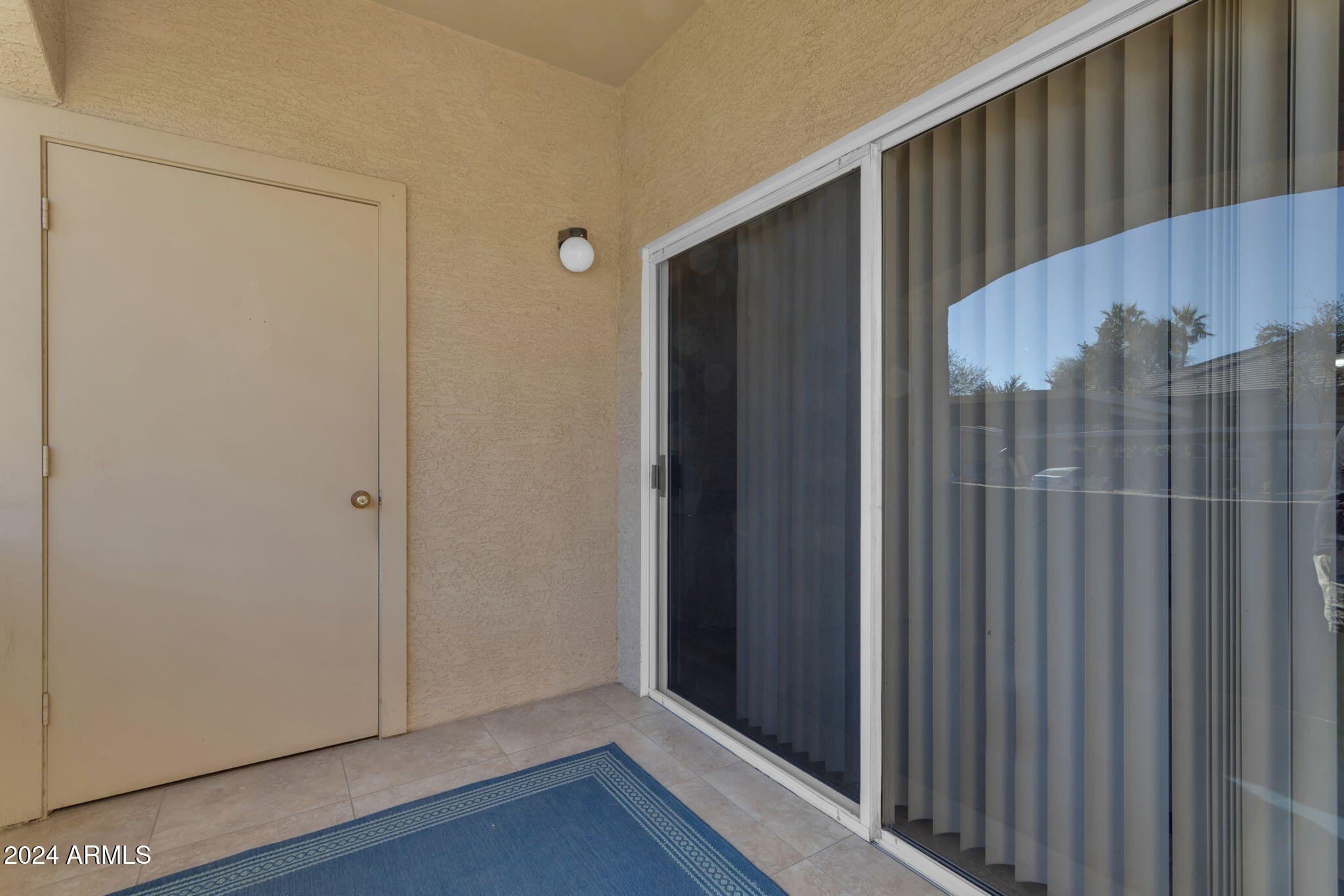 5401 E VAN BUREN Street, 1006