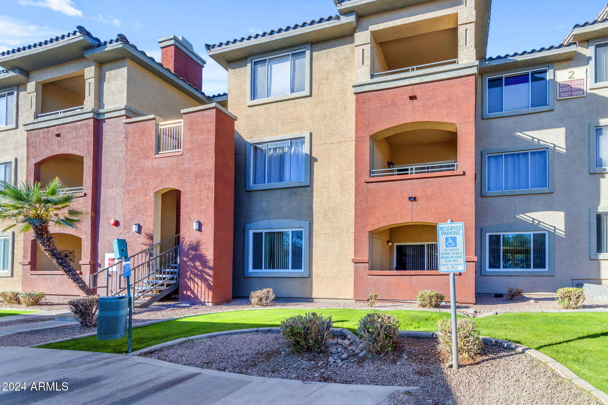 5401 E VAN BUREN Street, 1006