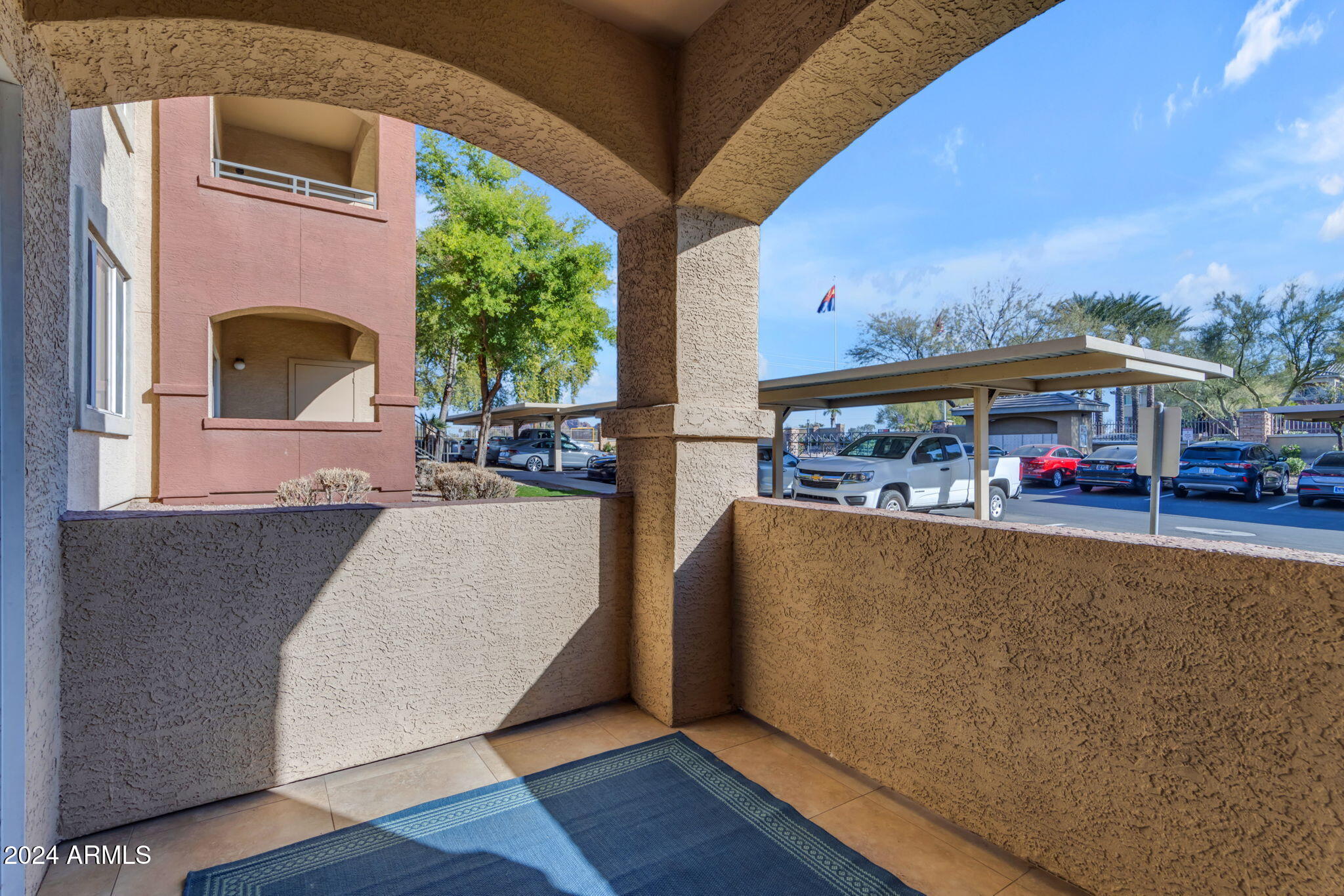 5401 E VAN BUREN Street, 1006