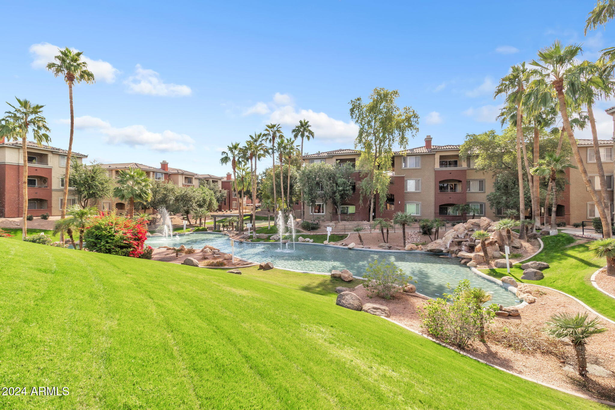 5401 E VAN BUREN Street, 1006