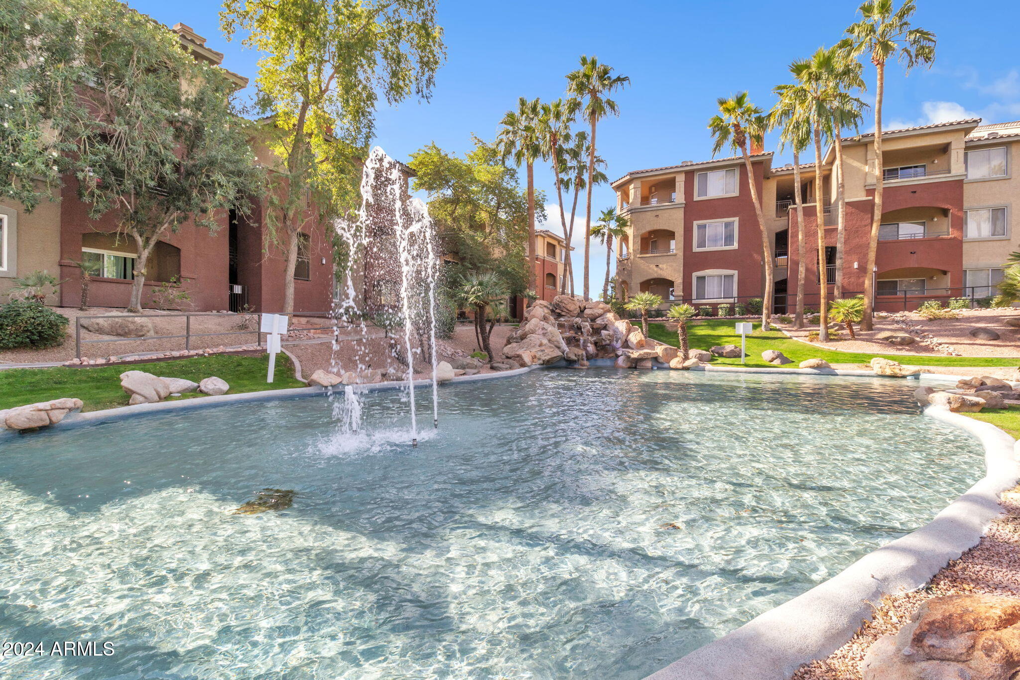 5401 E VAN BUREN Street, 1006