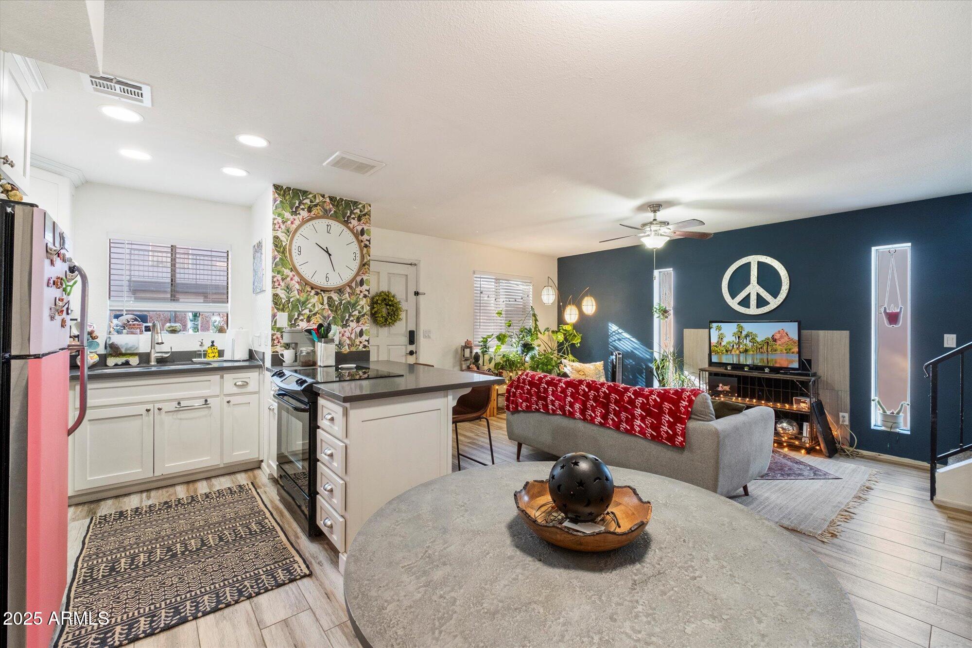 4142 N 11TH Street, 7