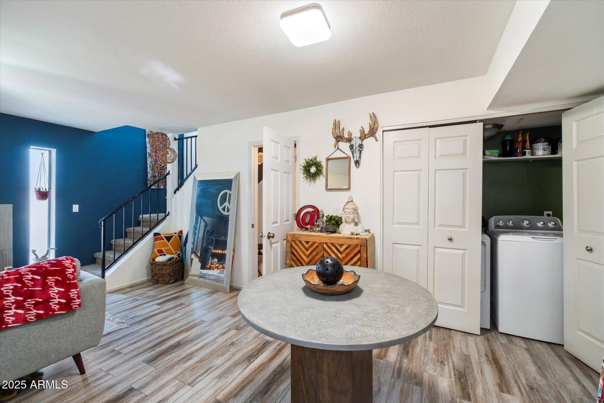 4142 N 11TH Street, 7