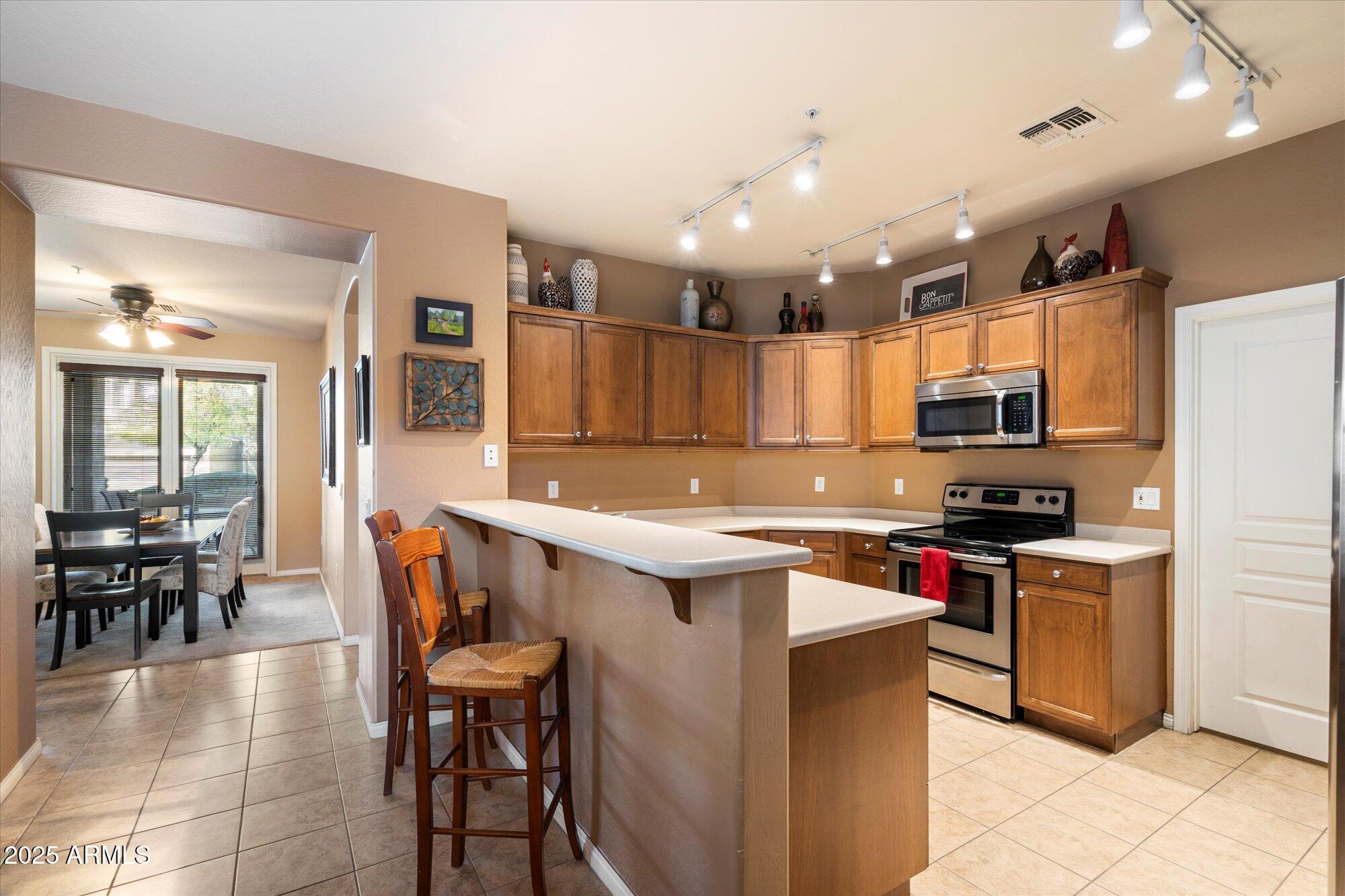 19475 N GRAYHAWK Drive, 1089