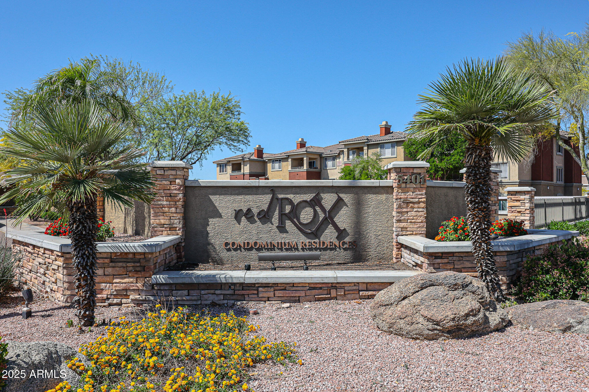 5401 E VAN BUREN Street, 1068