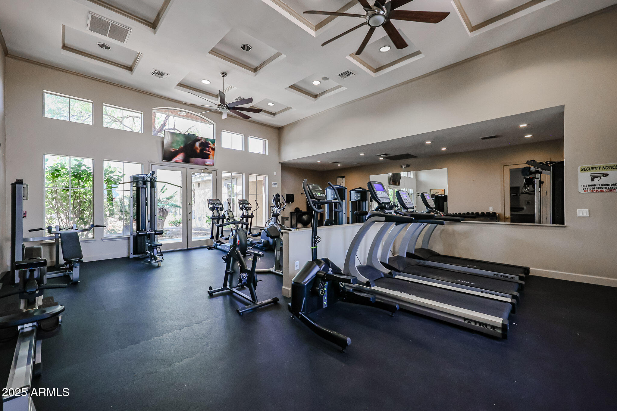 5401 E VAN BUREN Street, 1068
