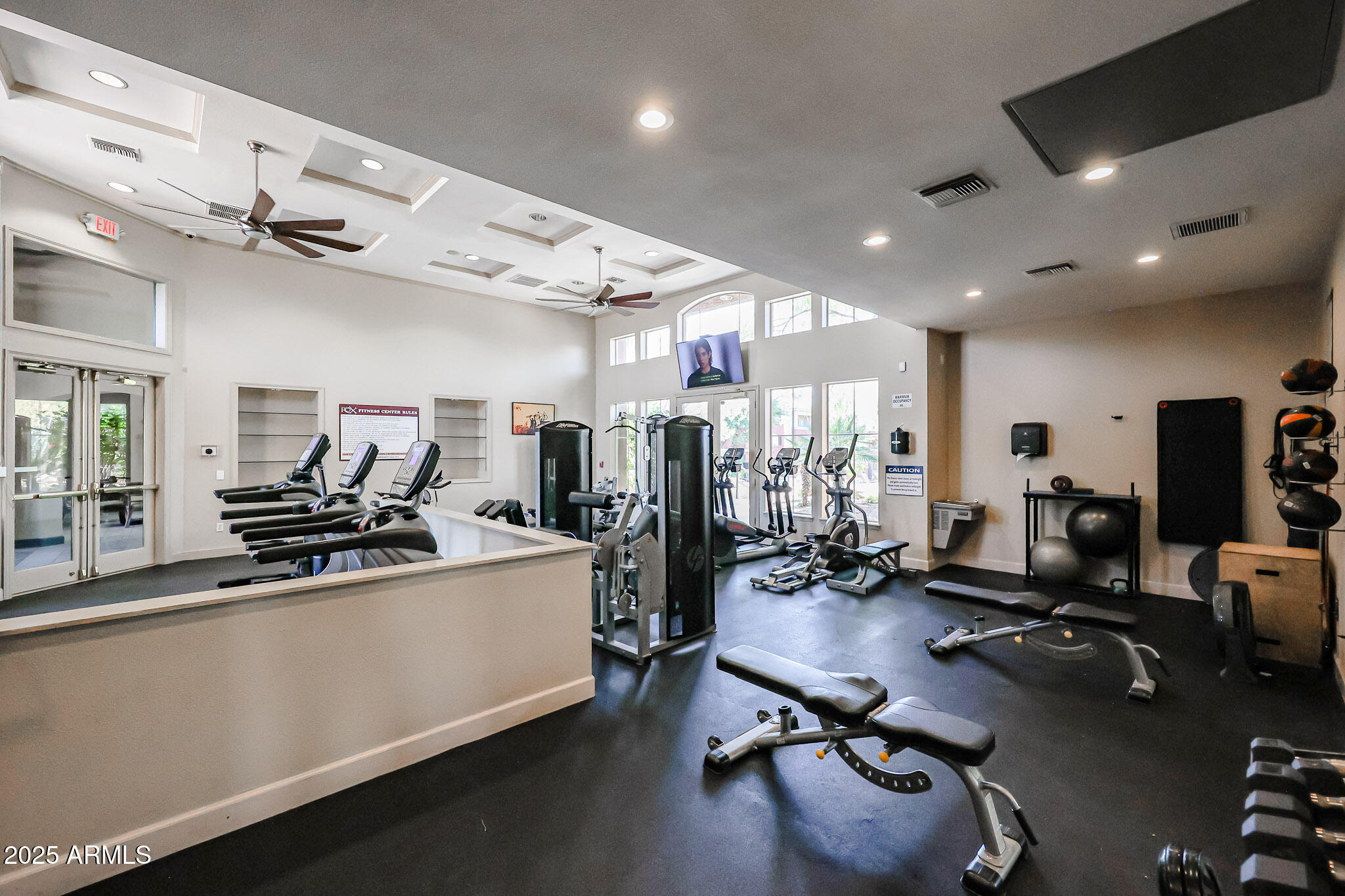 5401 E VAN BUREN Street, 1068