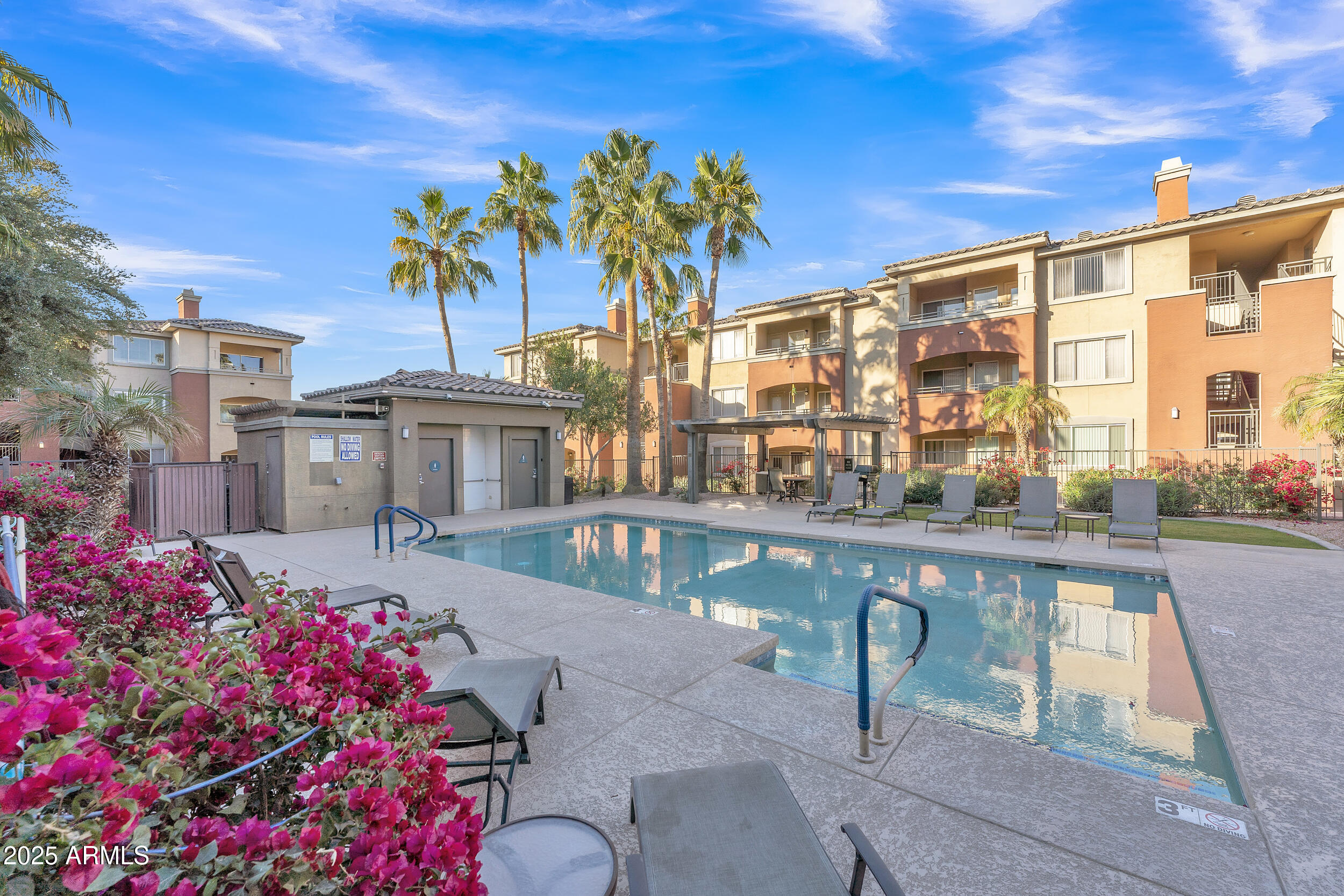 5401 E VAN BUREN Street, 1068