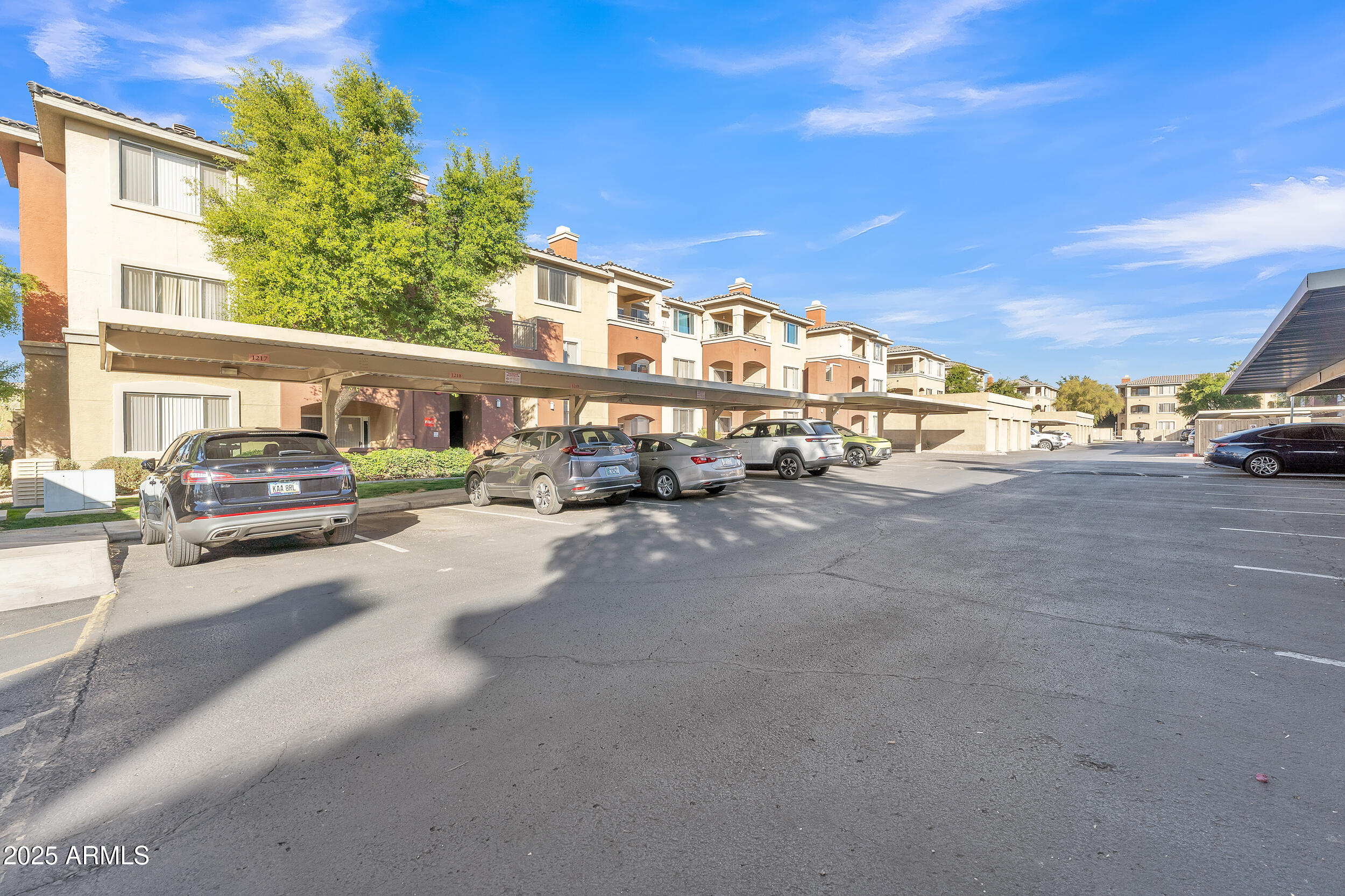 5401 E VAN BUREN Street, 1068